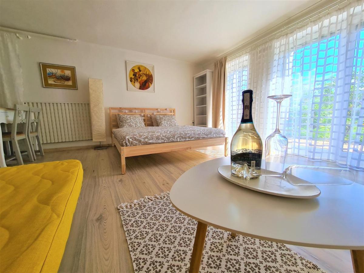 Апартаменты Apartman Prace Экстерьер фото